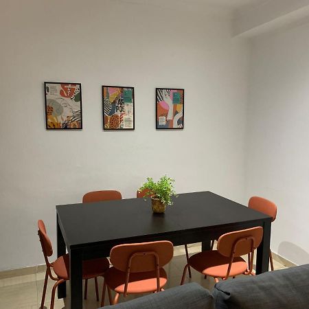 Apartamento Cinta 3 Habitaciones Севілья Екстер'єр фото